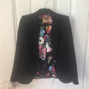 Ted Baker blazer 🌹